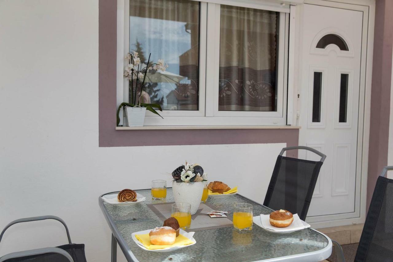 Apartmani Jordanka Crikvenica Exterior foto